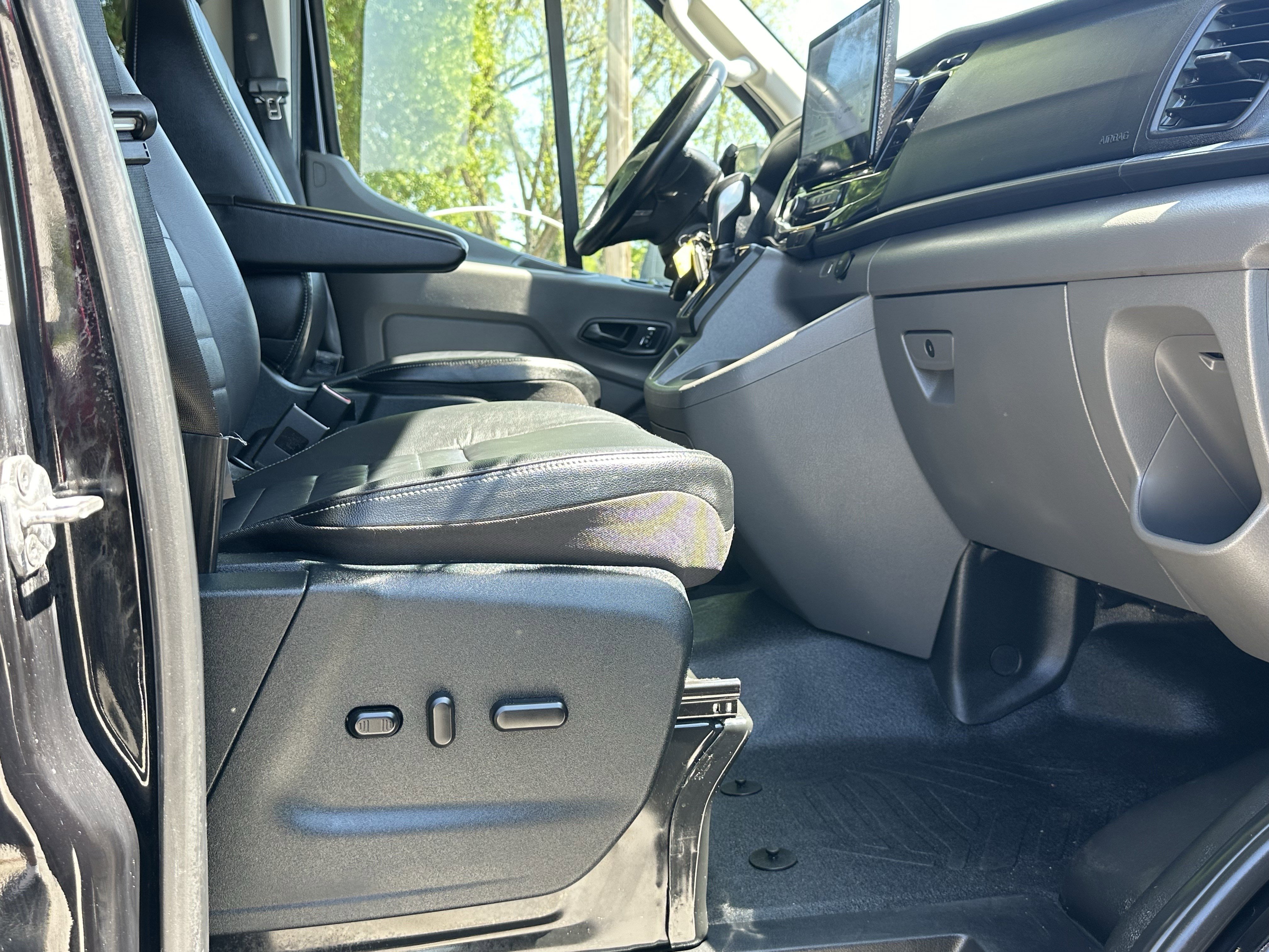 Used 2023 Ford Transit 350 XLT RWD image 16