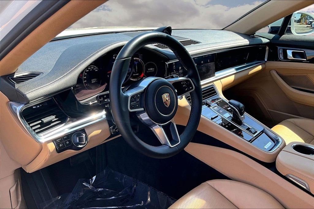 Used 2018 Porsche Panamera 4 image 17