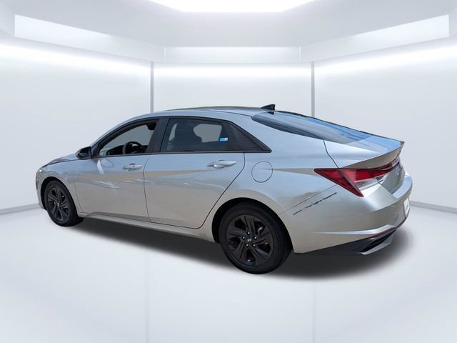 Used 2021 Hyundai Elantra SEL FWD image 6