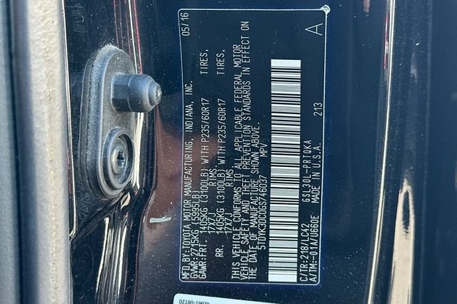 Used 2016 Toyota Sienna XLE w/ XLE Navigation Package FWD image 34