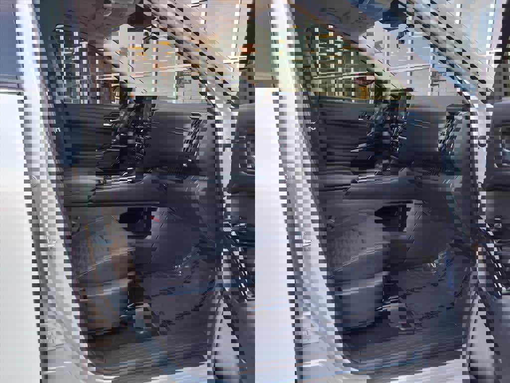 Used 2022 Nissan Pathfinder S image 21