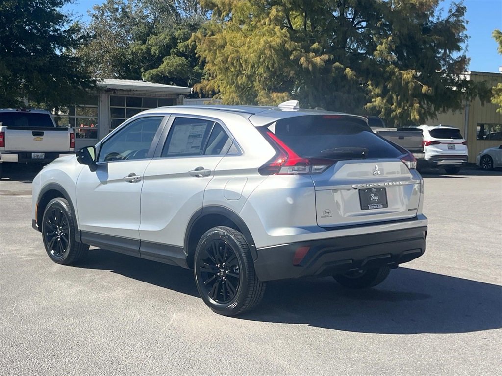 New 2026 Mitsubishi Eclipse Cross LE image 3