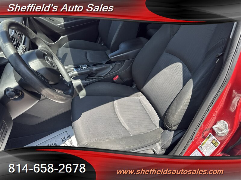 Used 2015 MAZDA MAZDA3 i Sport FWD image 22