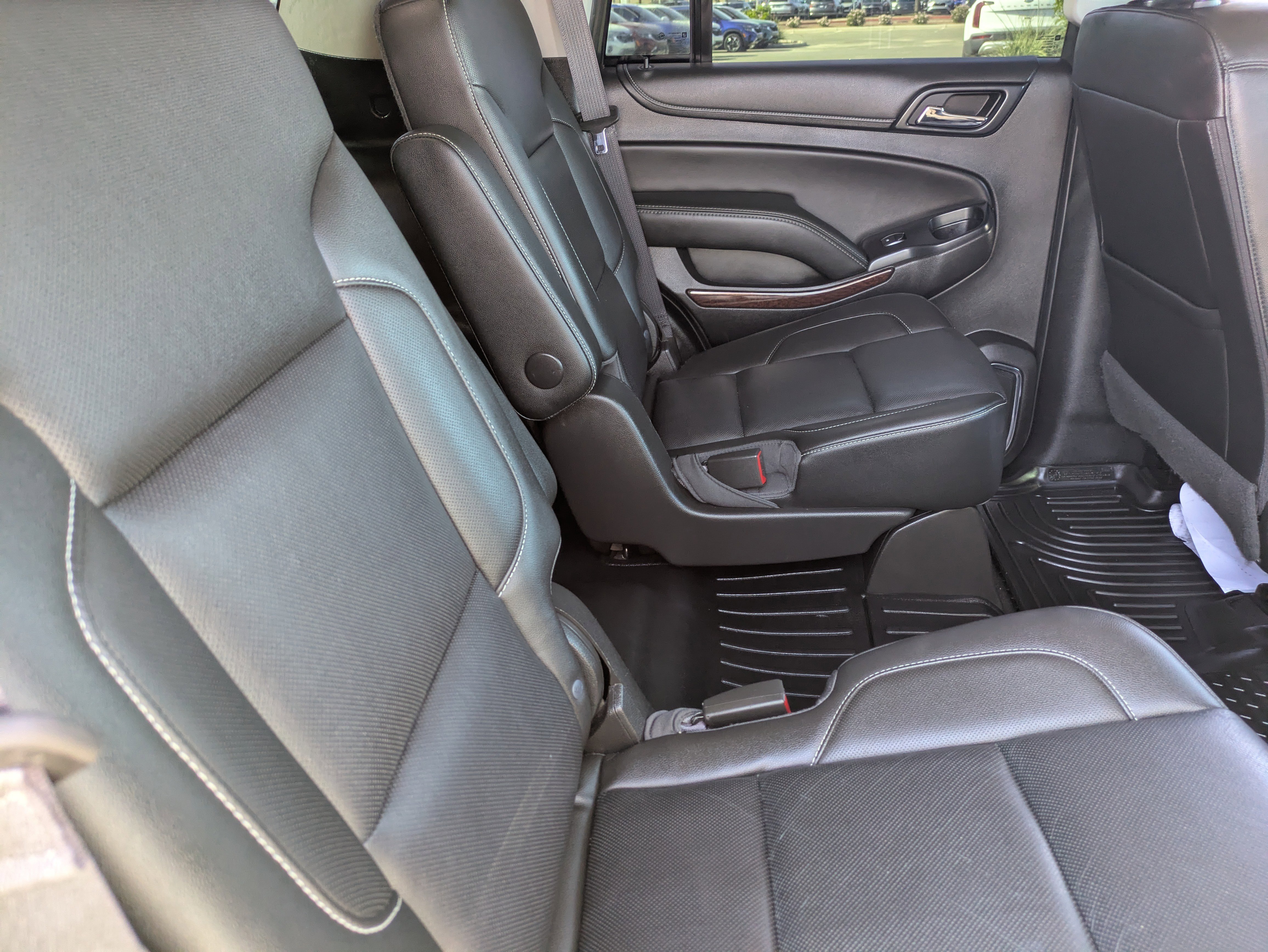 Used 2017 GMC Yukon SLT w/ Open Road Package image 14