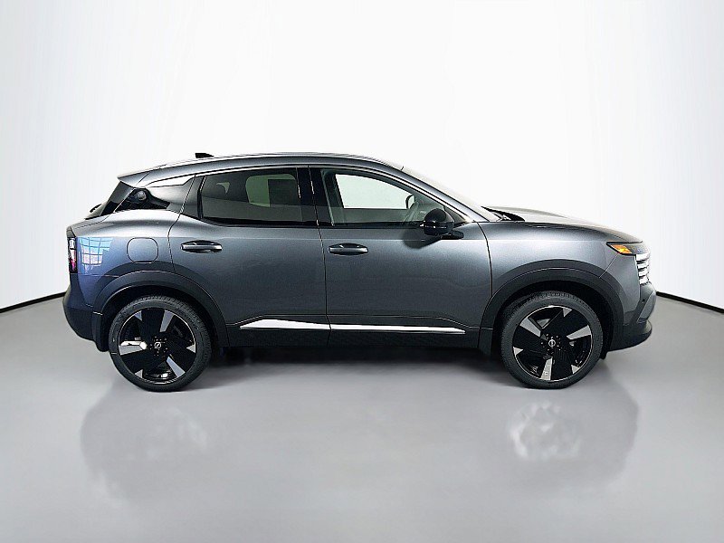 New 2026 Nissan Kicks SR w/ SR Premium Package image 8