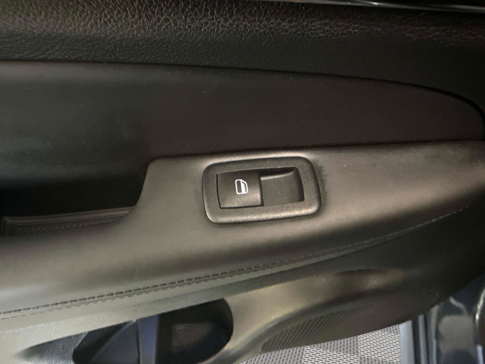 Used 2021 Jeep Grand Cherokee High Altitude image 12