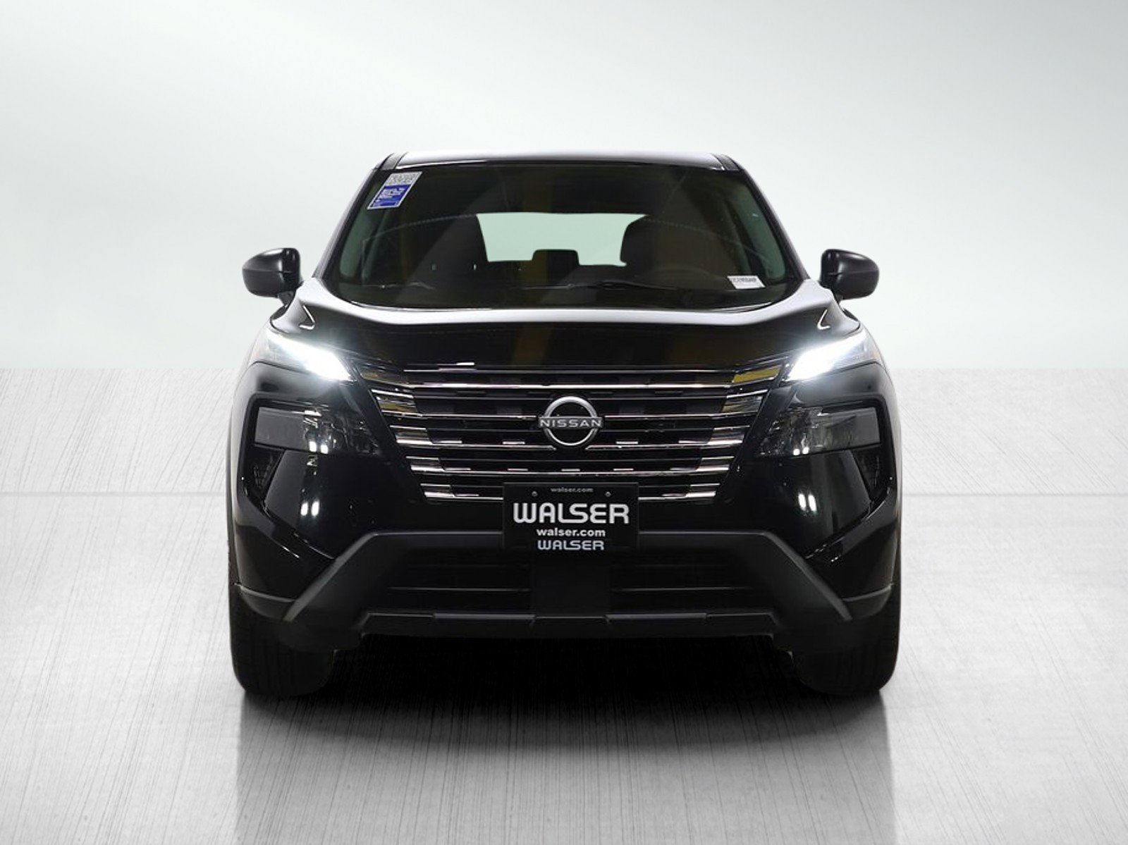 Used 2024 Nissan Rogue S image 8