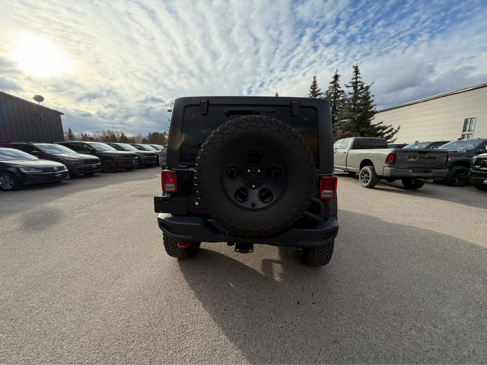 Used 2017 Jeep Wrangler Unlimited Rubicon image 12