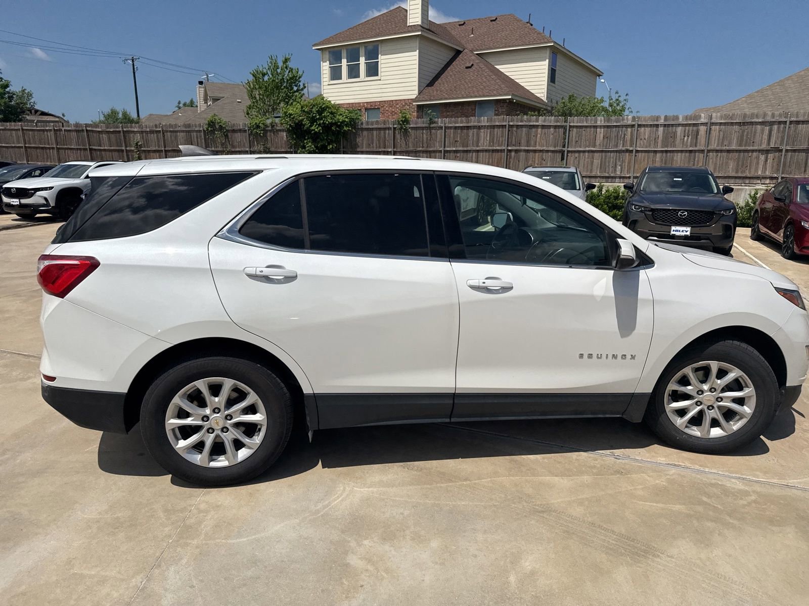 Used 2019 Chevrolet Equinox LT FWD image 8