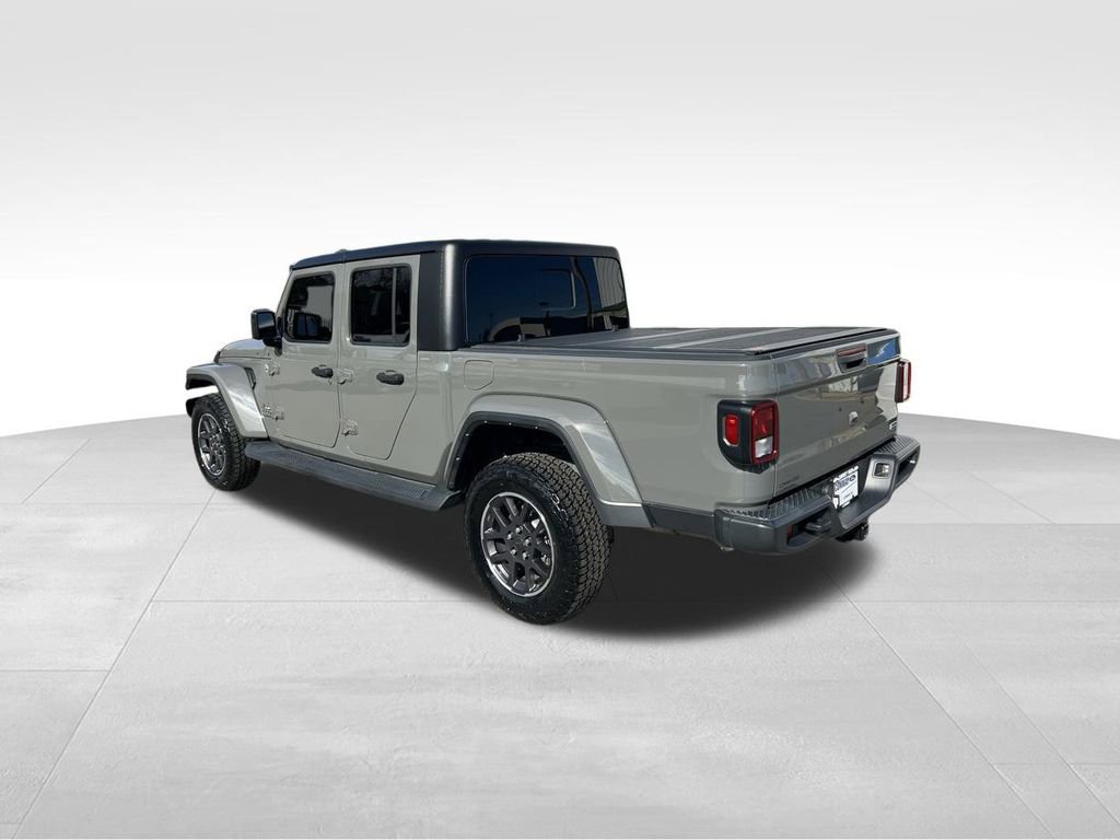 Used 2023 Jeep Gladiator Overland w/ Popular Equipment Package image 8