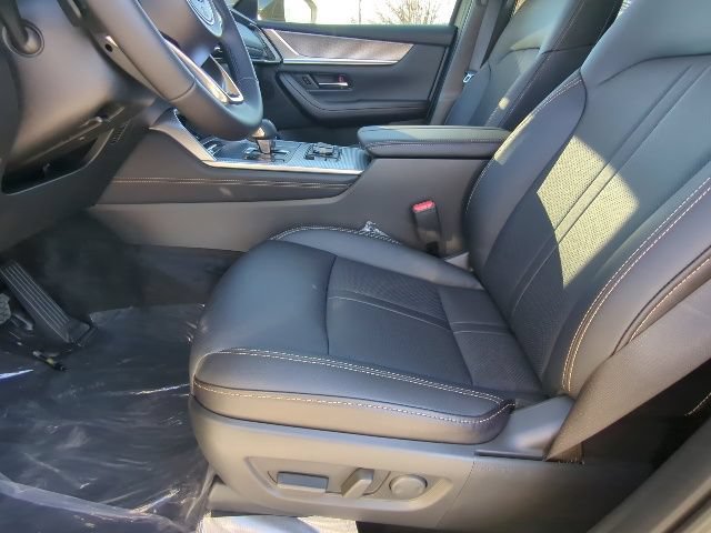Used 2026 MAZDA CX-70 3.3 Turbo w/ Preferred Package AWD/4WD image 9
