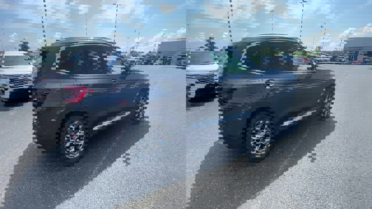 Used 2023 BMW X3 xDrive30i image 9