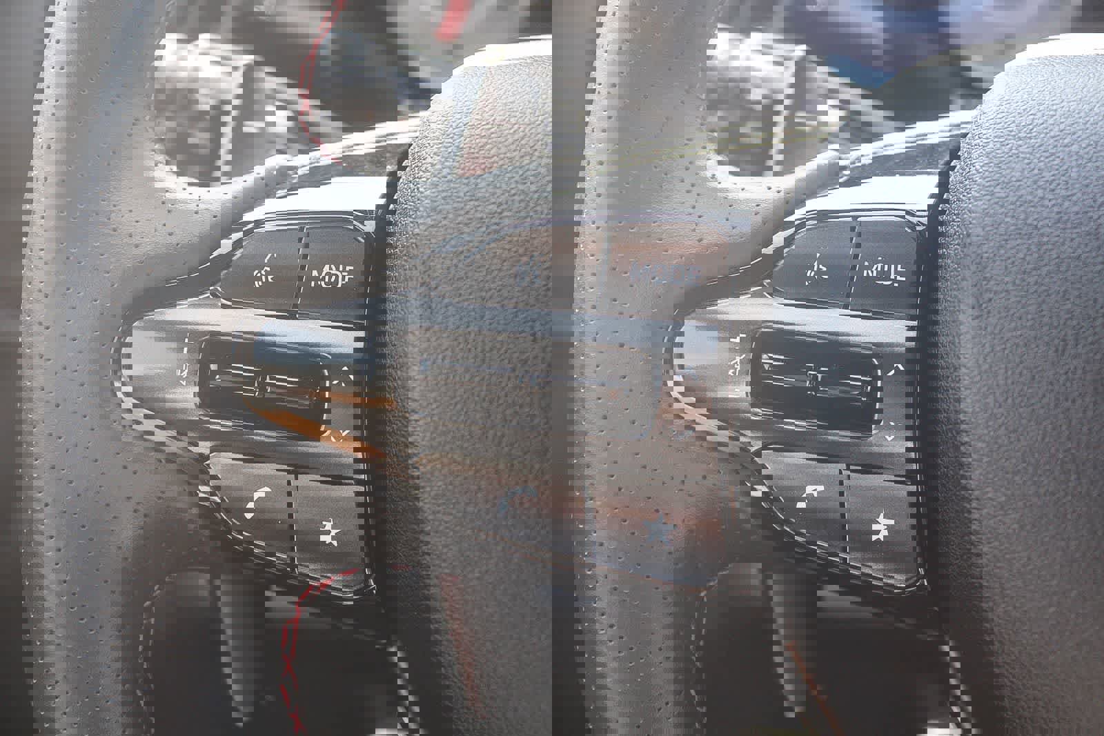 Certified 2025 Hyundai Elantra N Line image 31