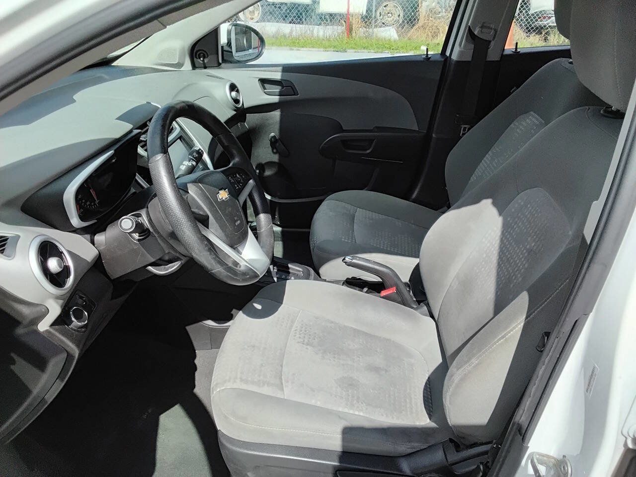 Used 2017 Chevrolet Sonic LT image 6