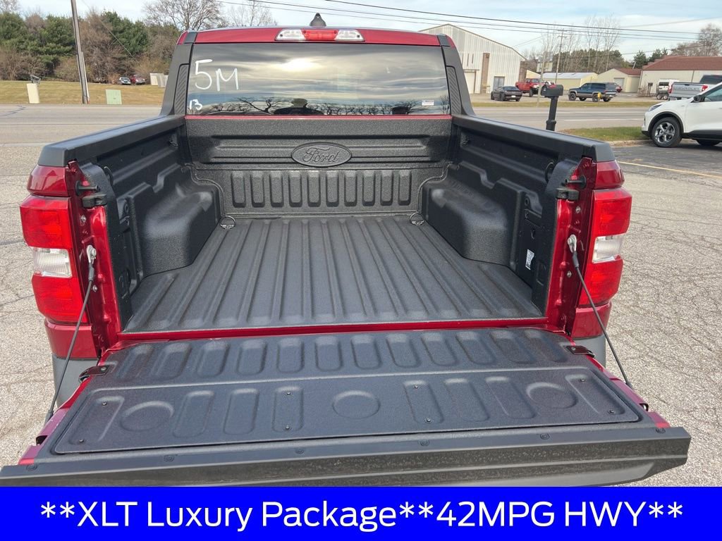 New 2025 Ford Maverick XLT w/ XLT Luxury Package image 31