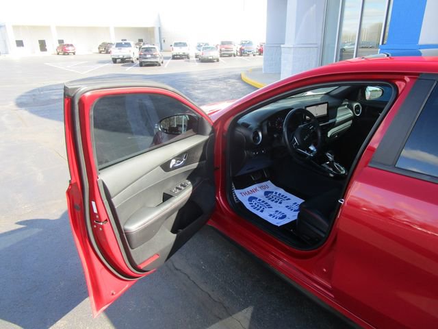 Used 2022 Kia Forte GT w/ GT2 Package image 12