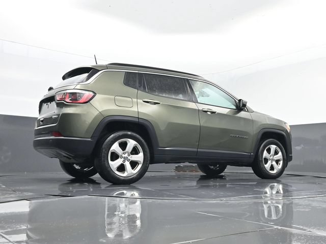 Used 2018 Jeep Compass Latitude AWD/4WD image 22