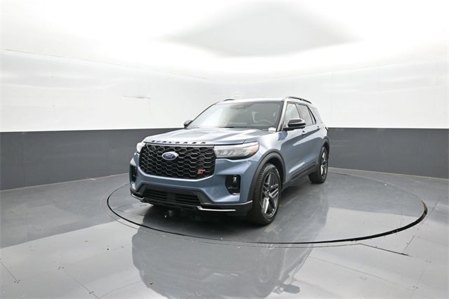New 2026 Ford Explorer ST image 3