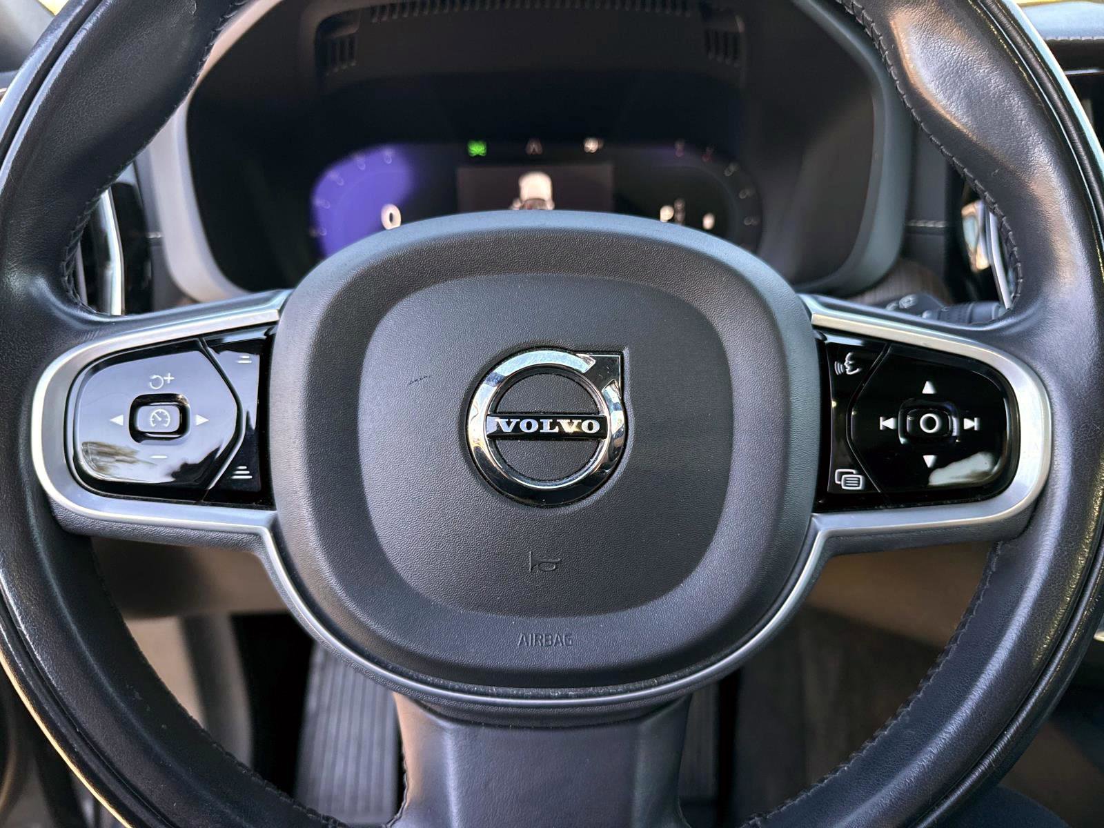 Used 2022 Volvo XC60 B5 Inscription w/ Advanced Package image 34