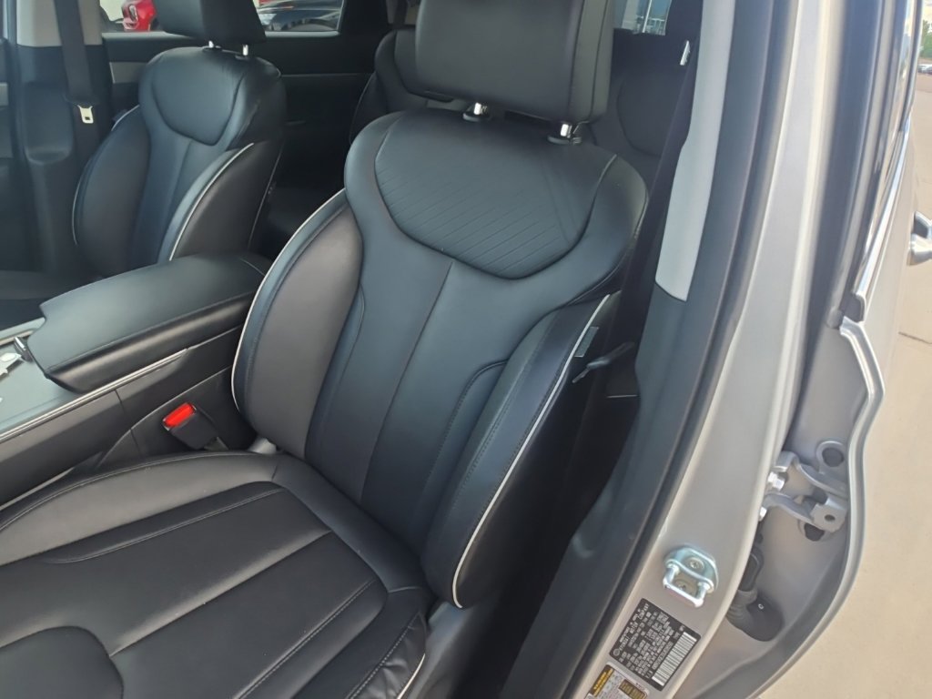 Used 2025 Hyundai Palisade SEL FWD image 22