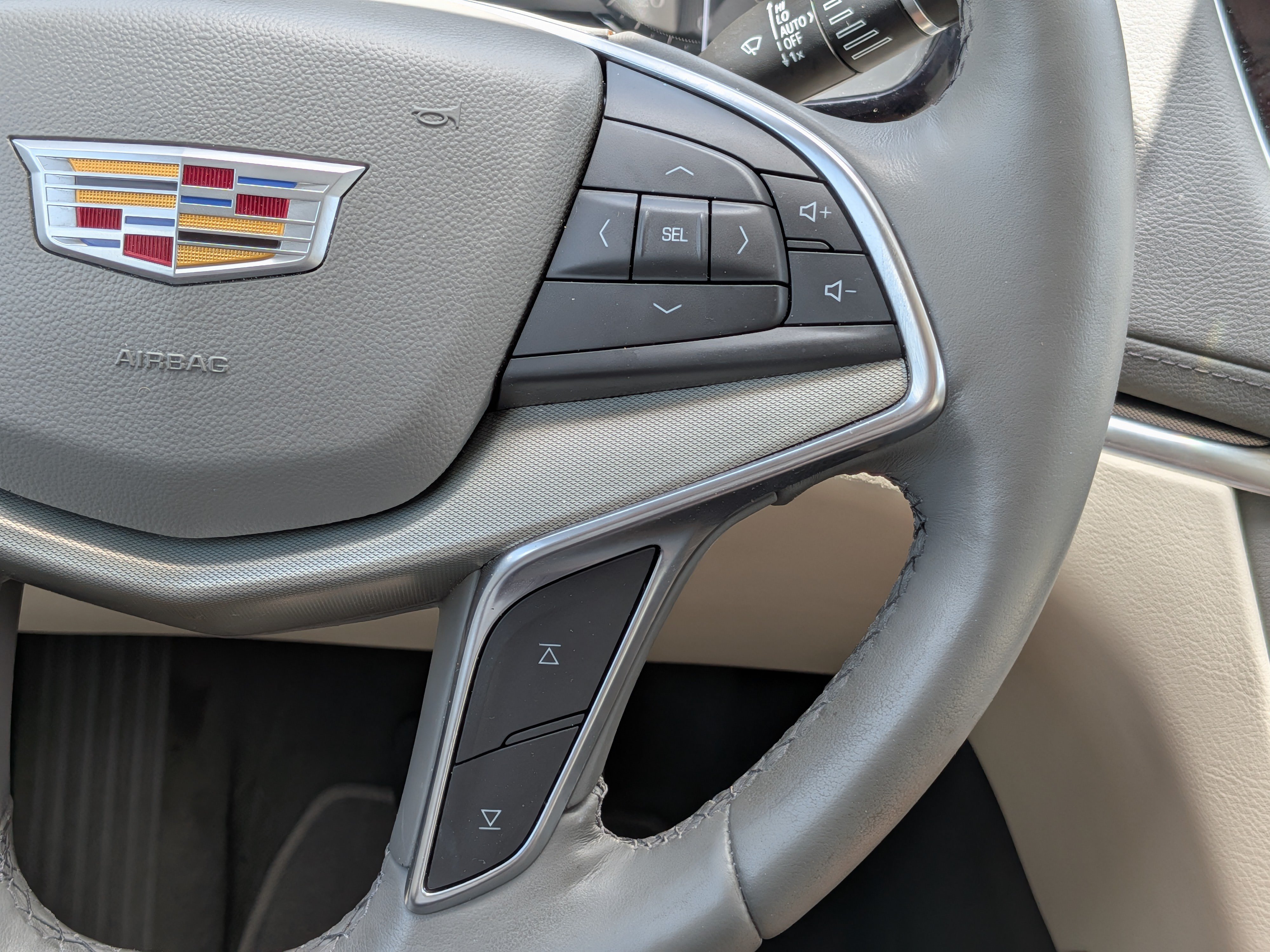 Certified 2023 Cadillac XT5 Premium Luxury FWD image 27