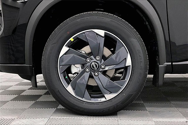 New 2025 Nissan Rogue SV image 12