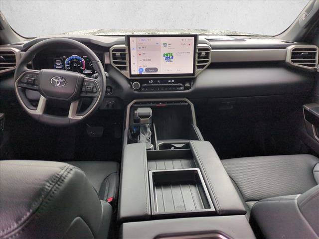 Used 2025 Toyota Tundra Limited AWD/4WD image 17