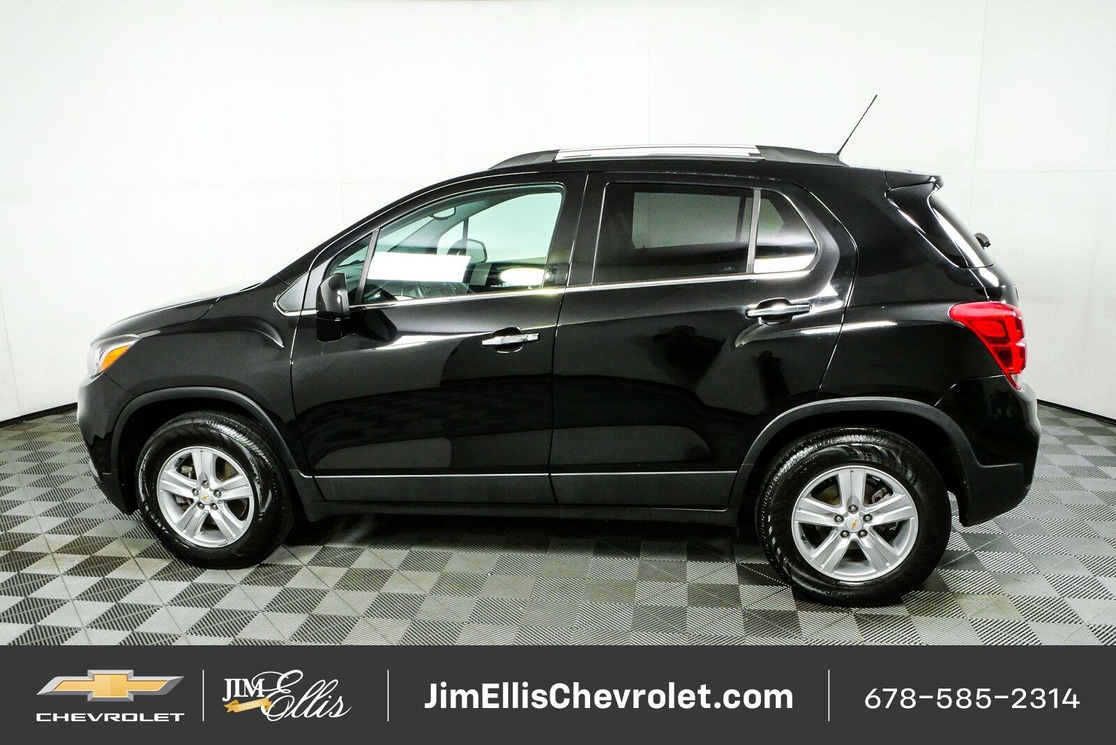 Certified 2020 Chevrolet Trax LT w/ LT Convenience Package AWD/4WD image 27