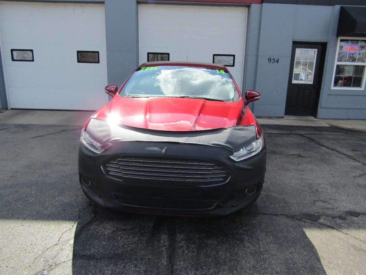 Used 2014 Ford Fusion Titanium image 2