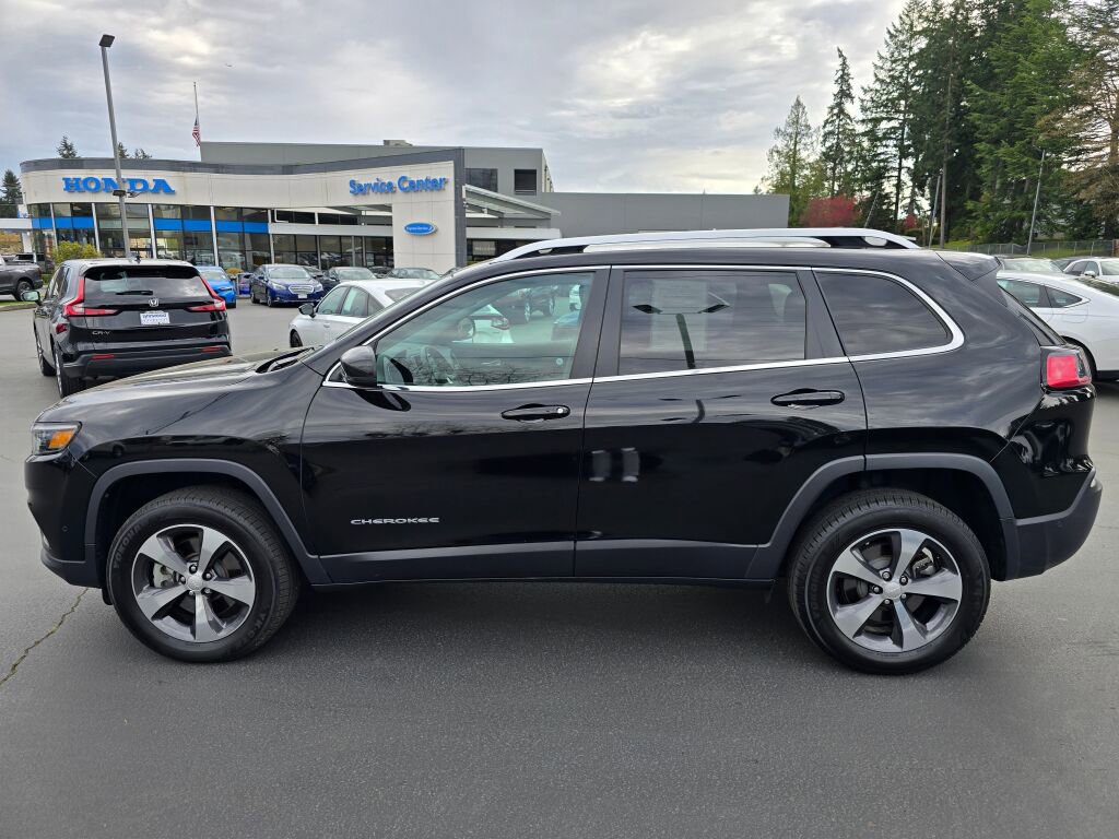 Used 2019 Jeep Cherokee Limited w/ Technology Group image 16