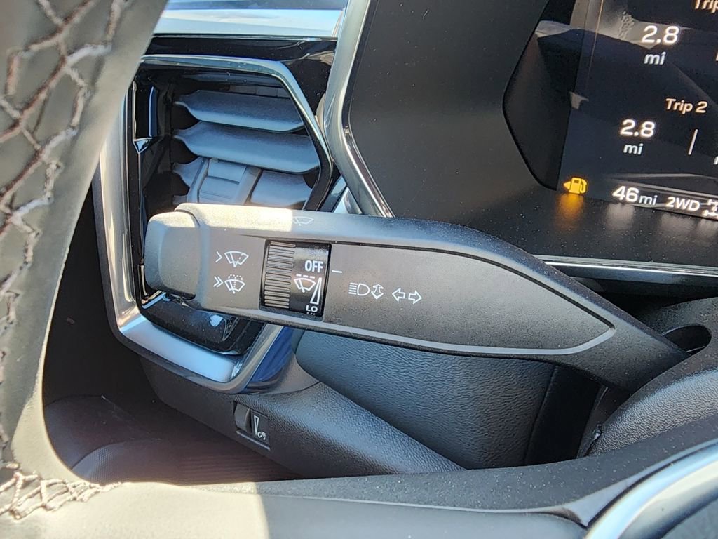 New 2026 GMC Canyon Elevation w/ Convenience Package image 21