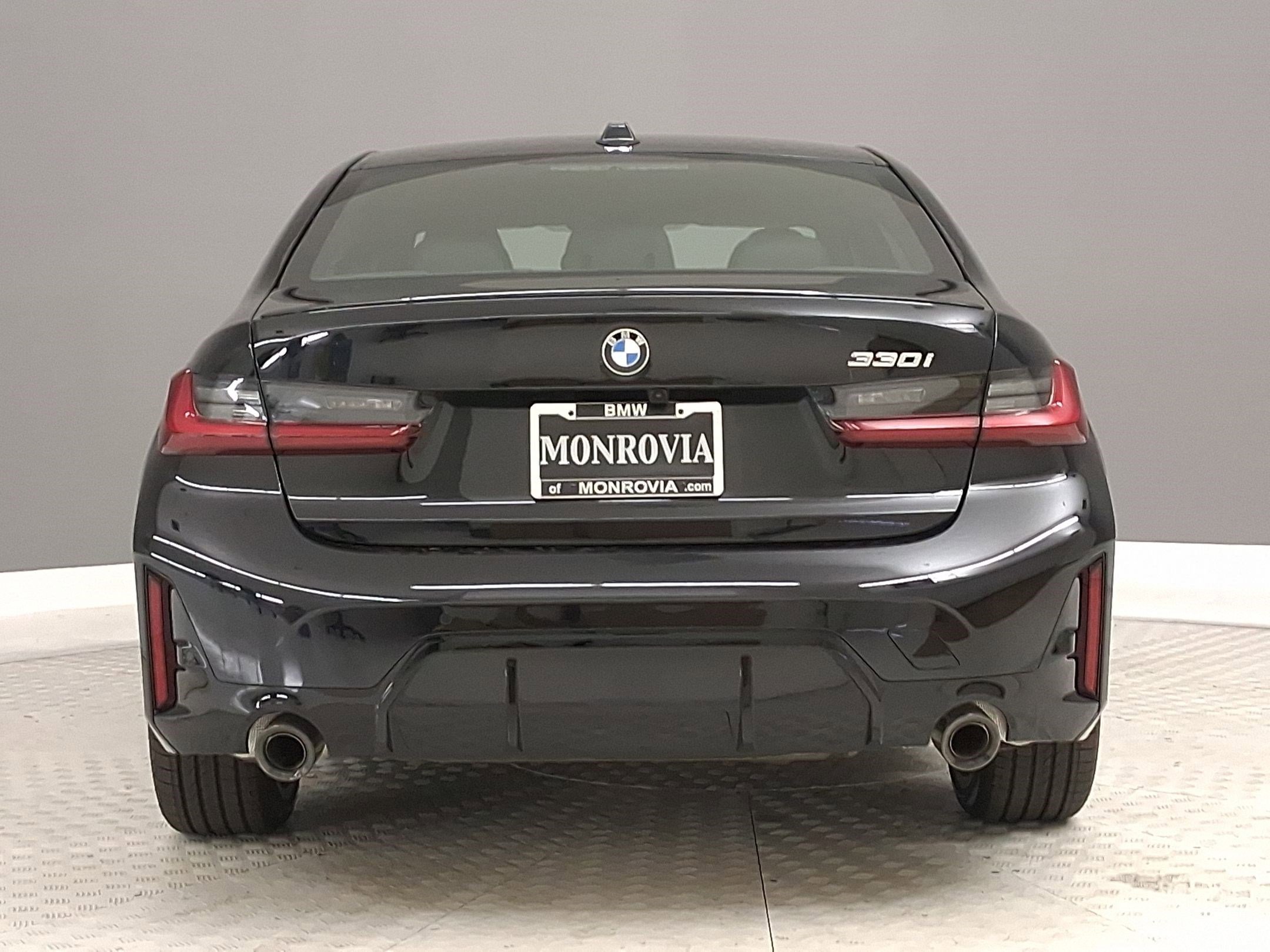 New 2026 BMW 330i Sedan w/ M Sport Package image 8