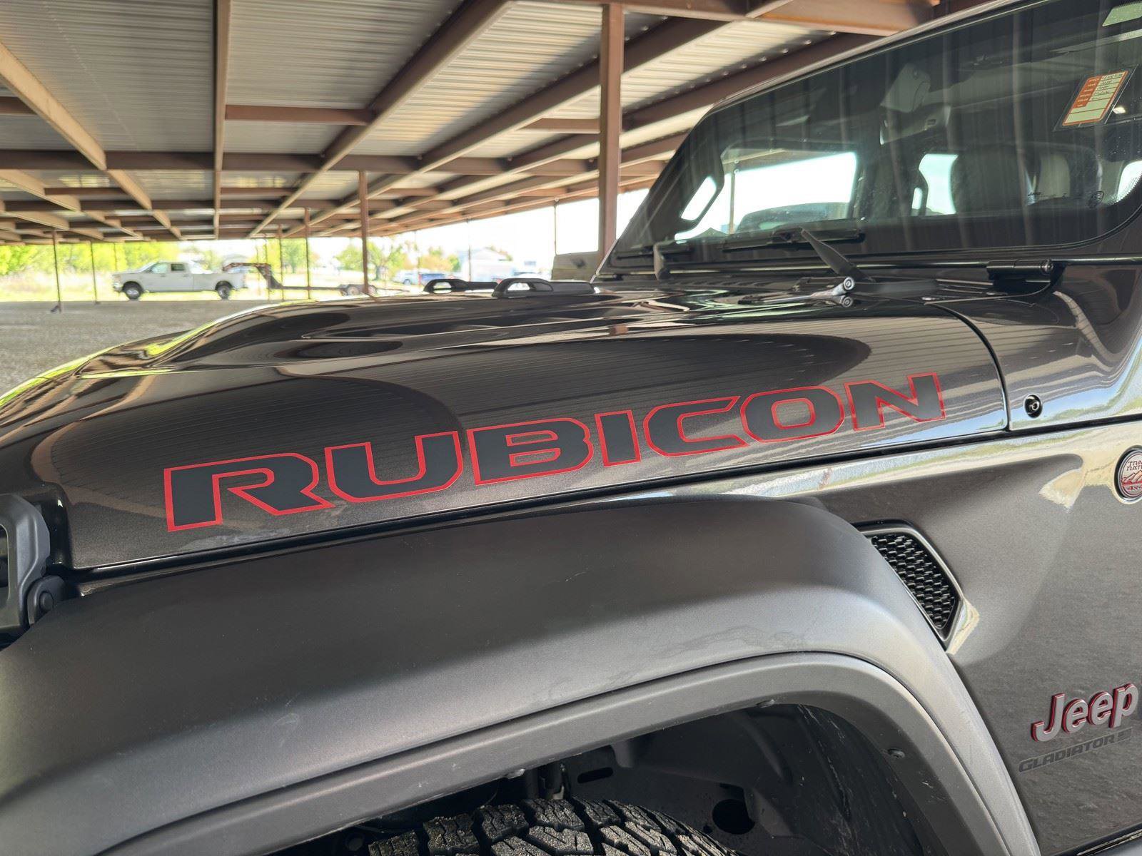 Used 2024 Jeep Gladiator Rubicon w/ Technology Group AWD/4WD image 41