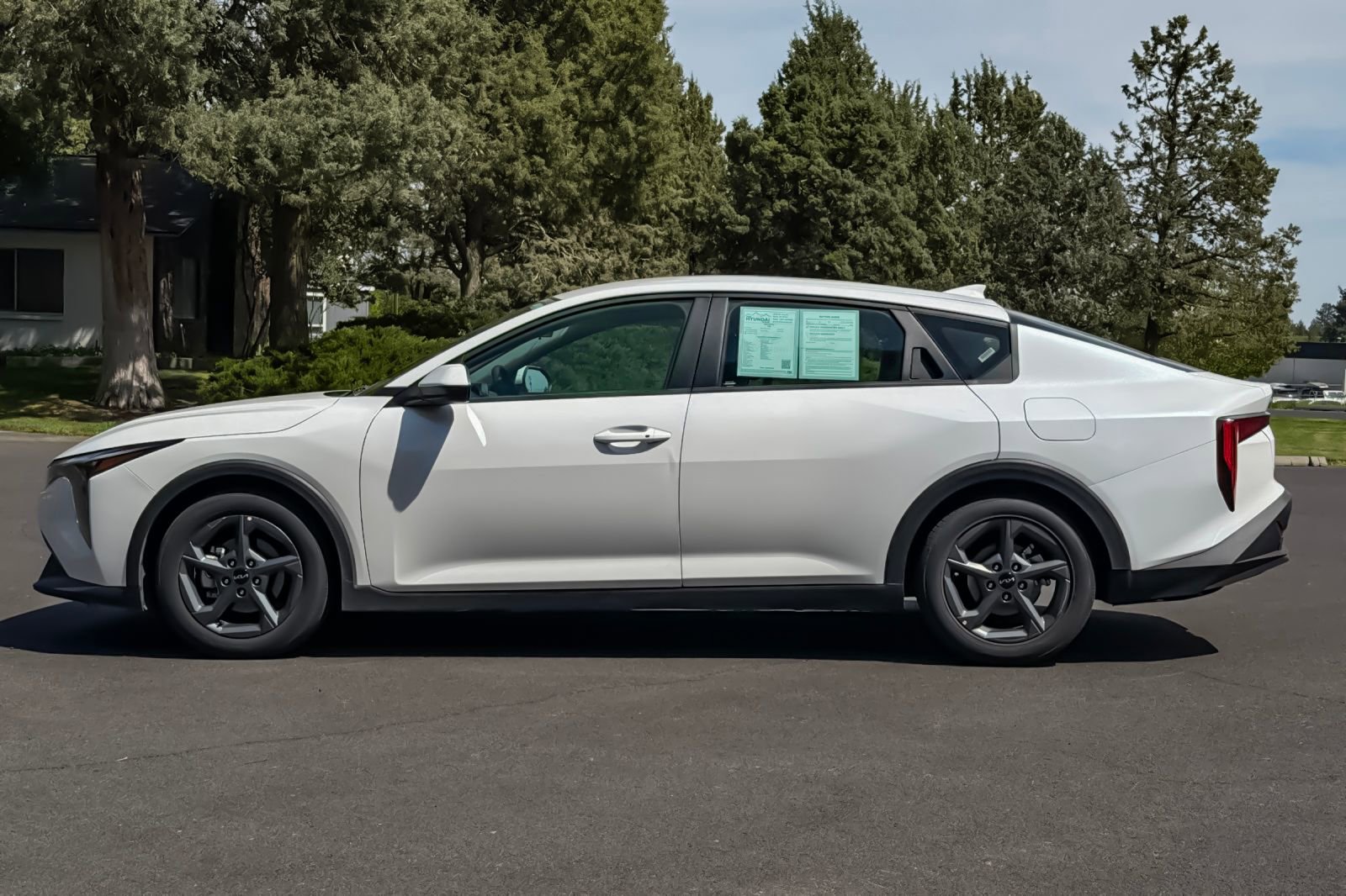 Used 2025 Kia K4 FWD image 8