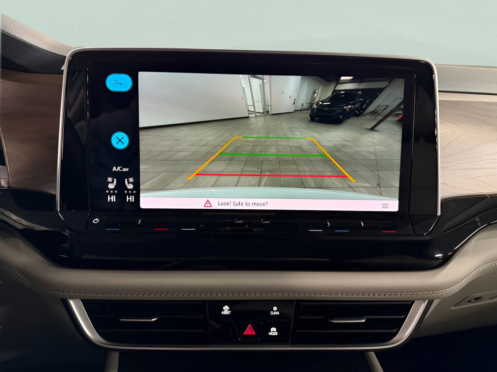 New 2026 Volkswagen Atlas SE image 16