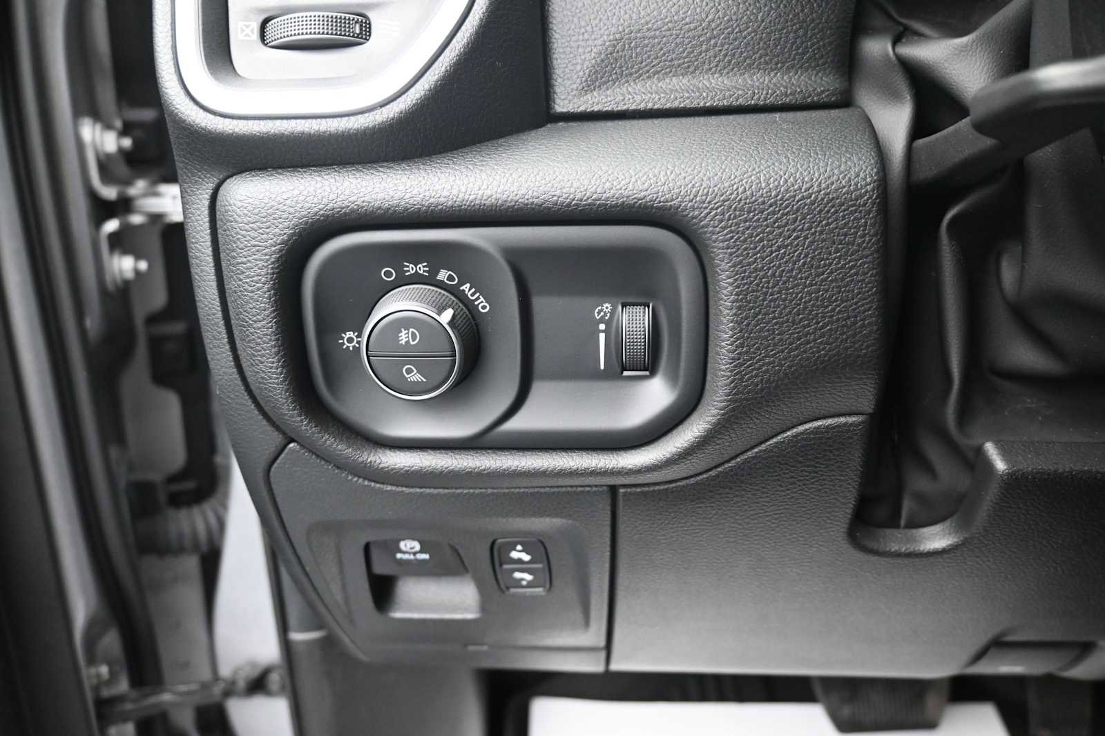 Used 2023 RAM 1500 Big Horn AWD/4WD image 11