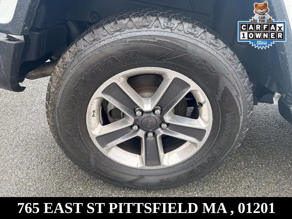 Used 2021 Jeep Wrangler Unlimited Sahara w/ Cold Weather Group image 26