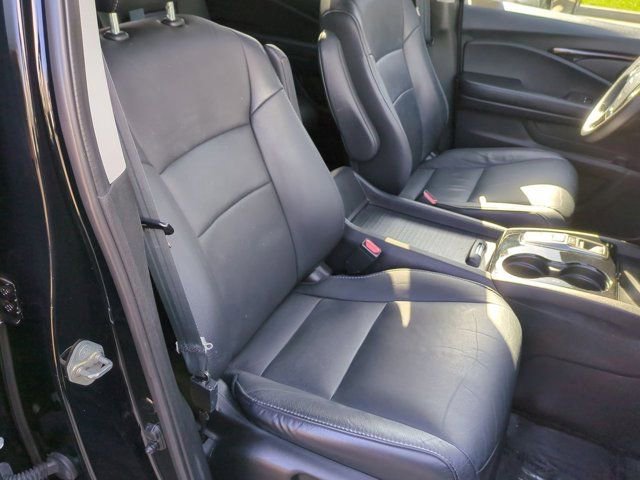 Used 2018 Honda Pilot Touring image 36