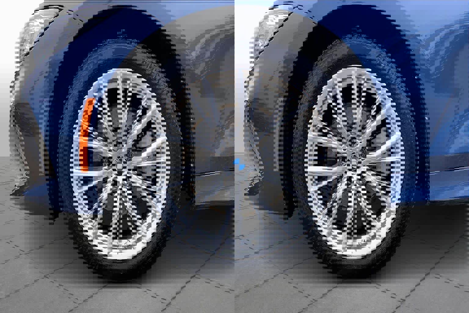 Certified 2023 BMW 330i xDrive Sedan w/ Driving Assistance Package image 10