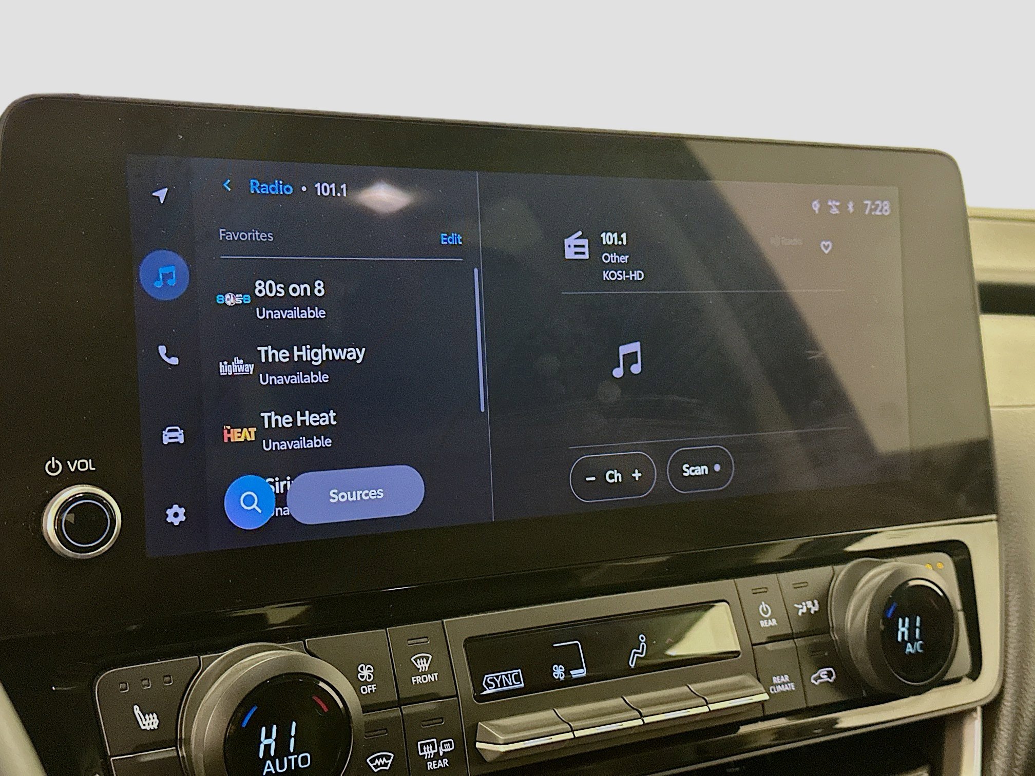 Used 2025 Toyota Grand Highlander AWD image 21