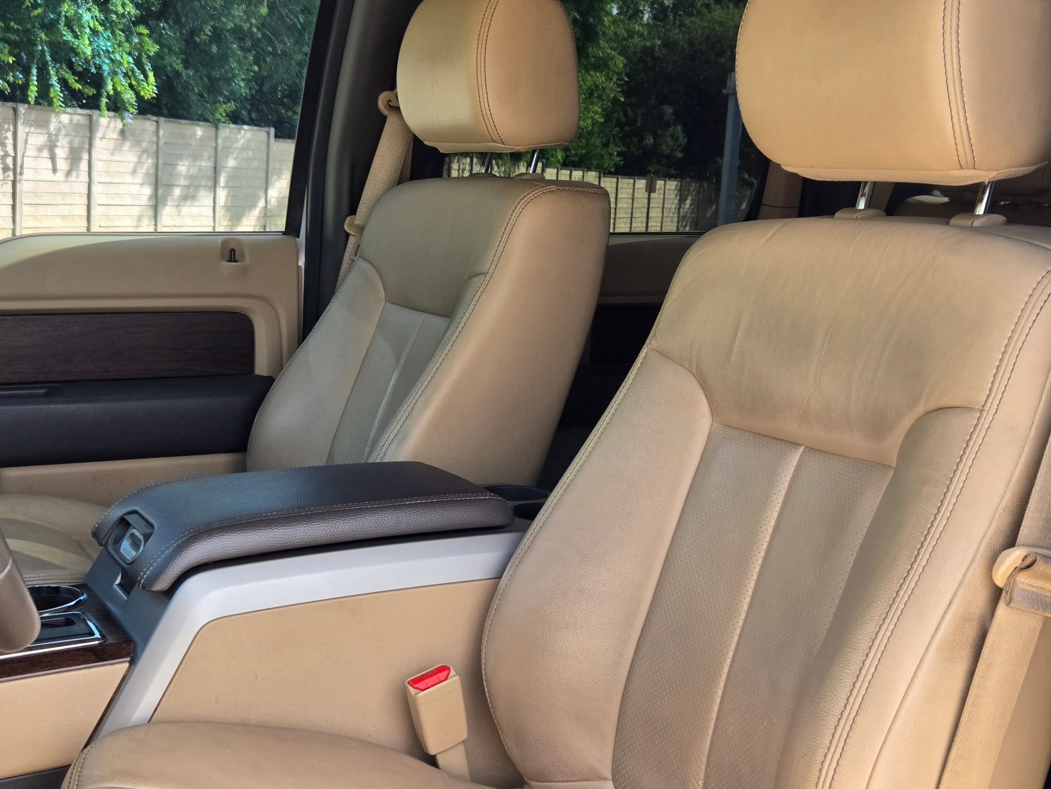 Used 2014 Ford F150 Lariat w/ Equipment Group 501A Mid RWD image 12