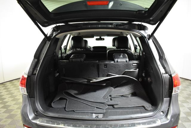 Used 2015 Nissan Pathfinder SL AWD/4WD image 32