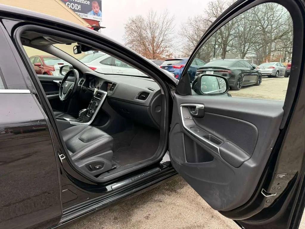 Used 2014 Volvo S60 T5 image 18