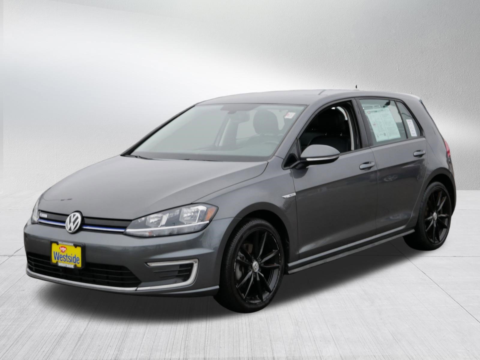 Used 2019 Volkswagen e-Golf SE w/ Driver Assistance Package image 3