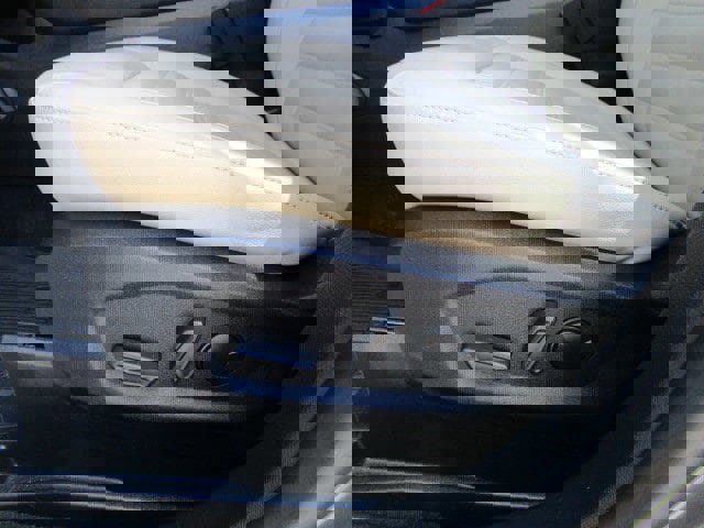 Used 2024 Ford Edge SEL w/ Convenience Package image 12