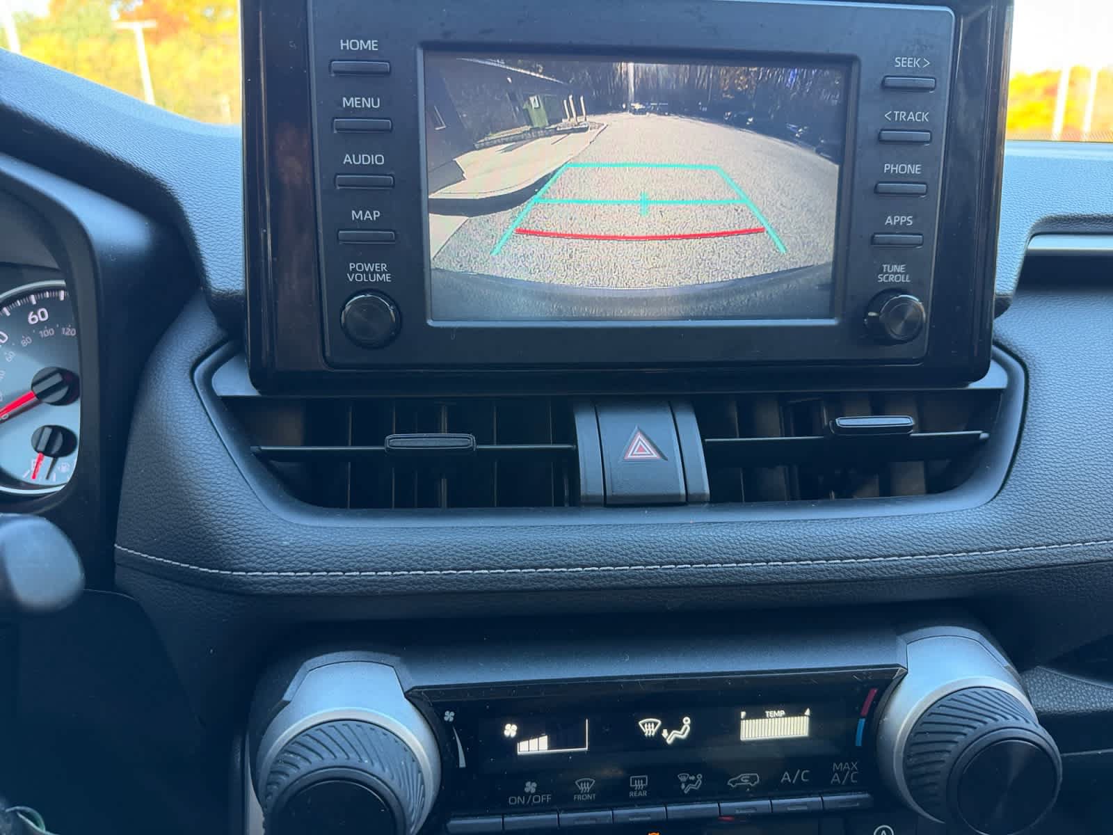 Used 2019 Toyota RAV4 LE w/ All Weather Liner Package AWD/4WD image 25