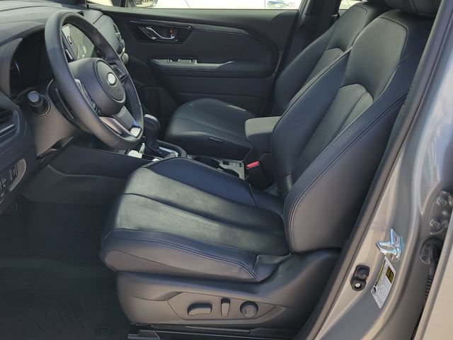 Used 2025 Subaru Forester Limited w/ Popular Package #1 AWD/4WD image 6