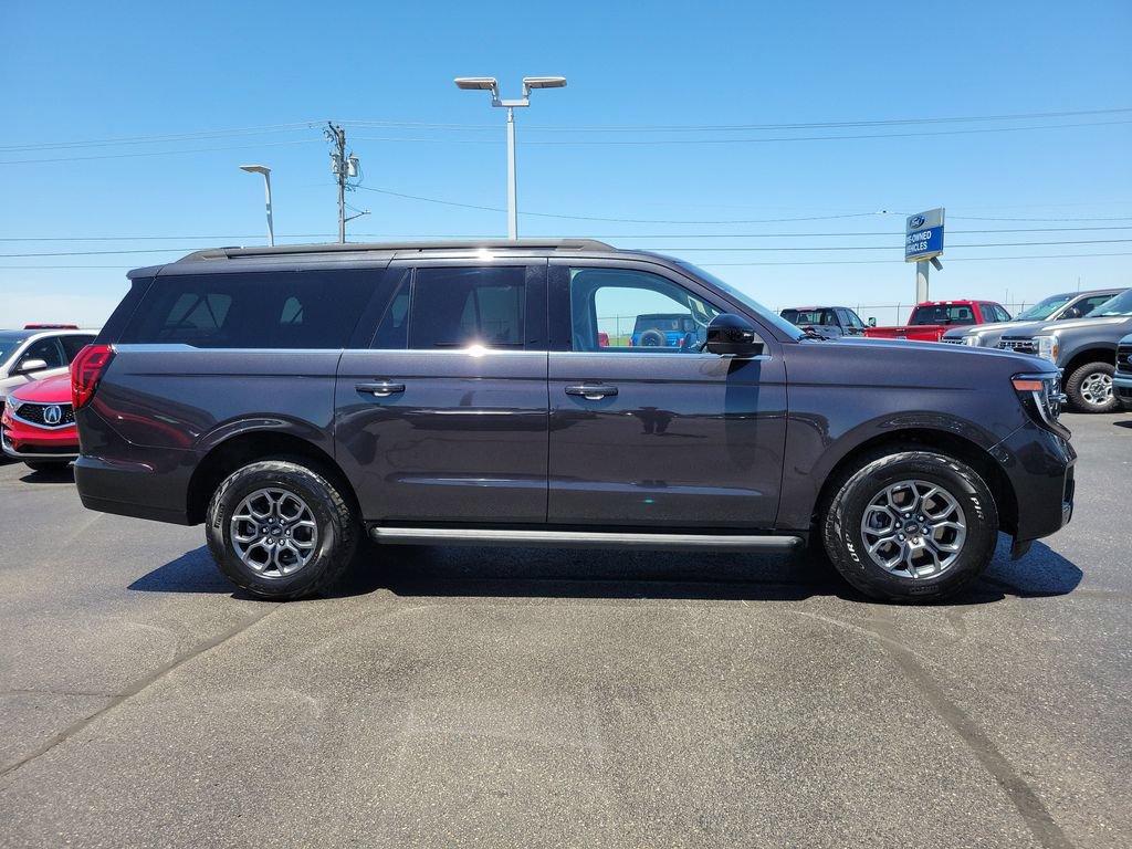 Certified 2025 Ford Expedition Max Active AWD/4WD image 3