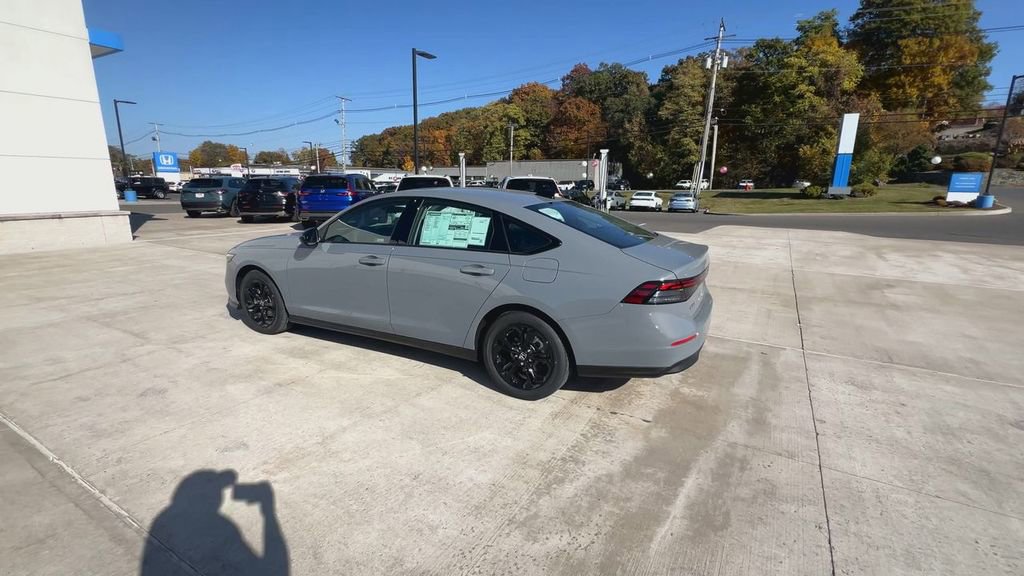 New 2025 Honda Accord SE image 7