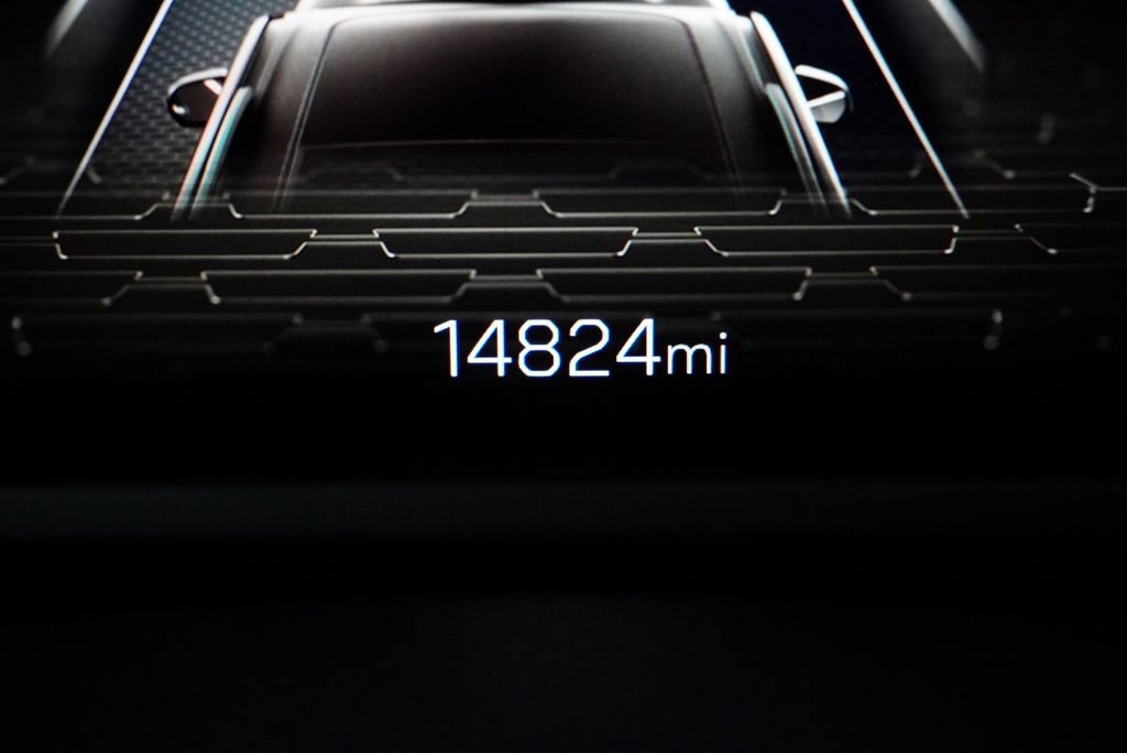 Used 2024 GMC Acadia Elevation FWD image 10